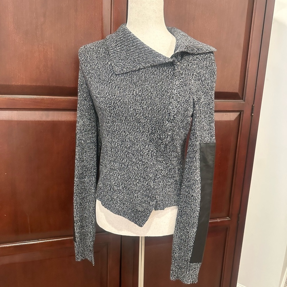 BCBG Women's Black and Gray Jacket